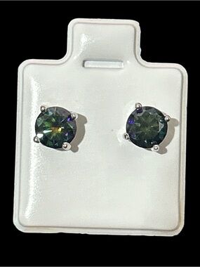 Round 6.0mm 1.6CT GRA certified Moissanite Stud Earrings